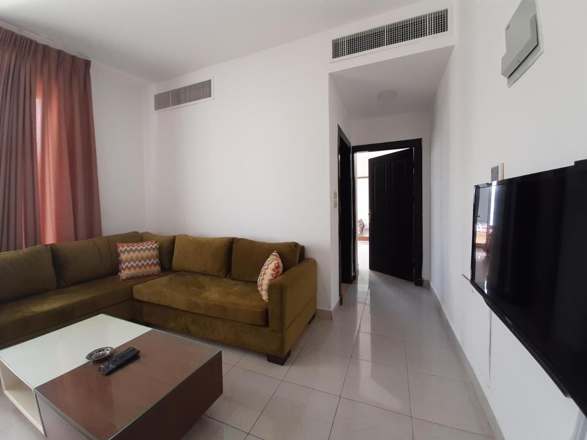 Furnished Apartments Near Mcdonald'S Al-Madina Al-Monawara St Amman Exterior foto