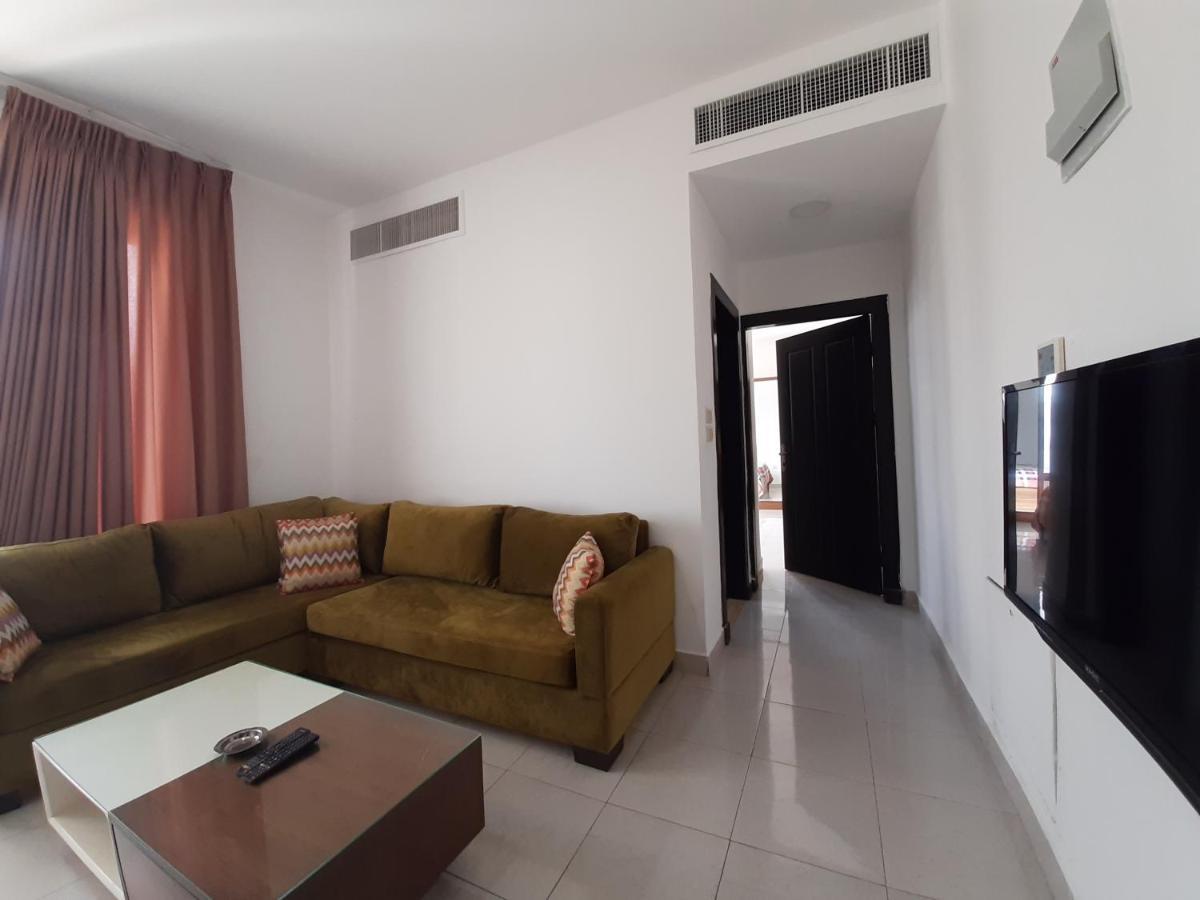 Furnished Apartments Near Mcdonald'S Al-Madina Al-Monawara St Amman Exterior foto